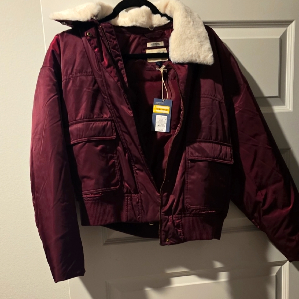 Women's Burgundy Jacket with Faux Fur Collar Universal Thread